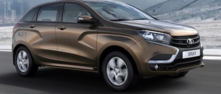 Lada XRay 2019 подешевела и стала просторнее